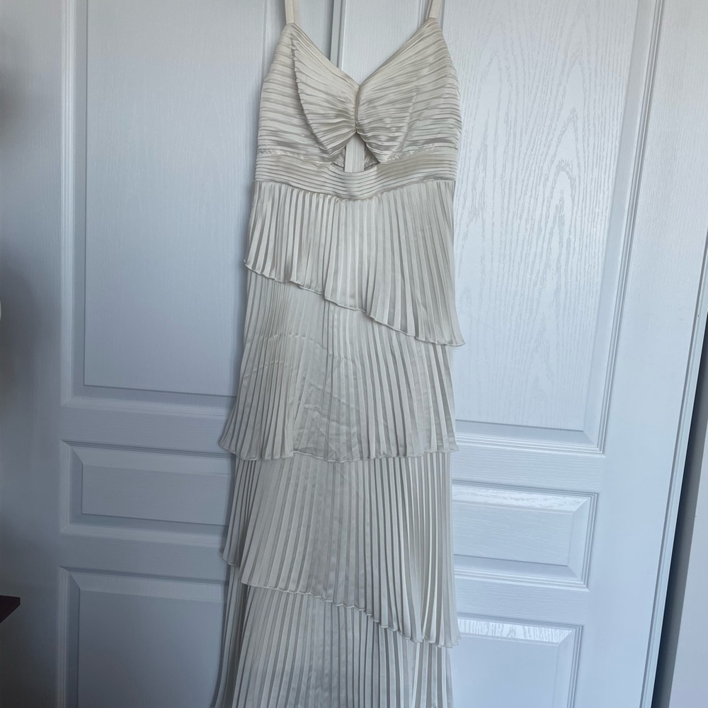 Abercrombie & Fitch Cream Pleated Tiered Maxi Dress